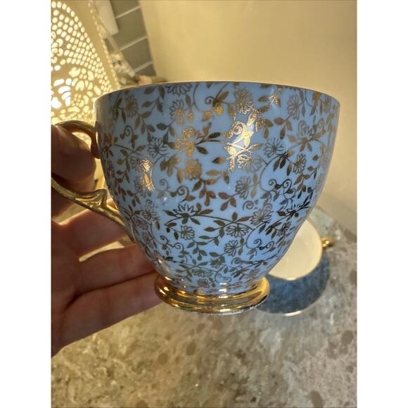 George Jones & Sons JON158 England Tea Cup/Saucer Gold Floral Lace Footed RARE 2 - Picture 8 of 15